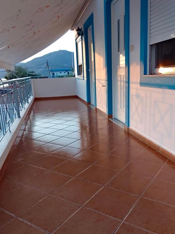 Penzion Vila Gusti Borsh Exteriér fotografie